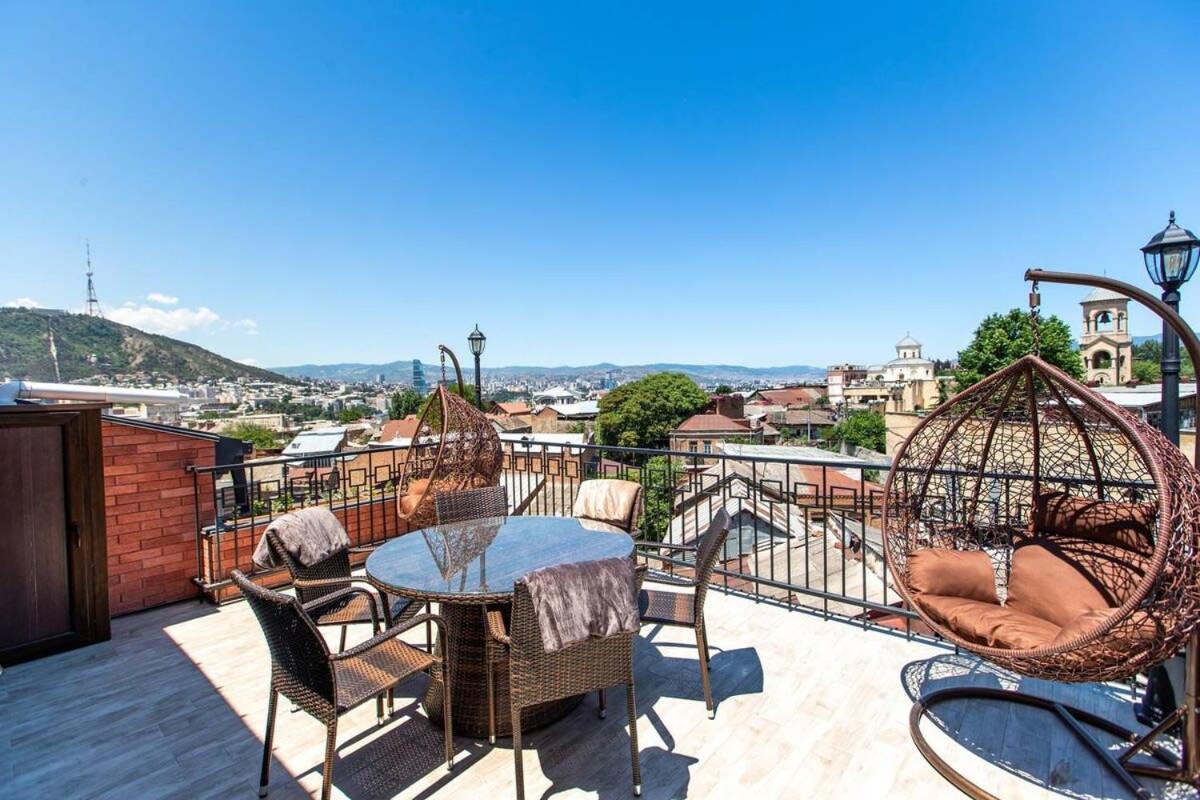 3Br Apt W Huge Terrace & Magnificent Views Tbilisi Exteriér fotografie