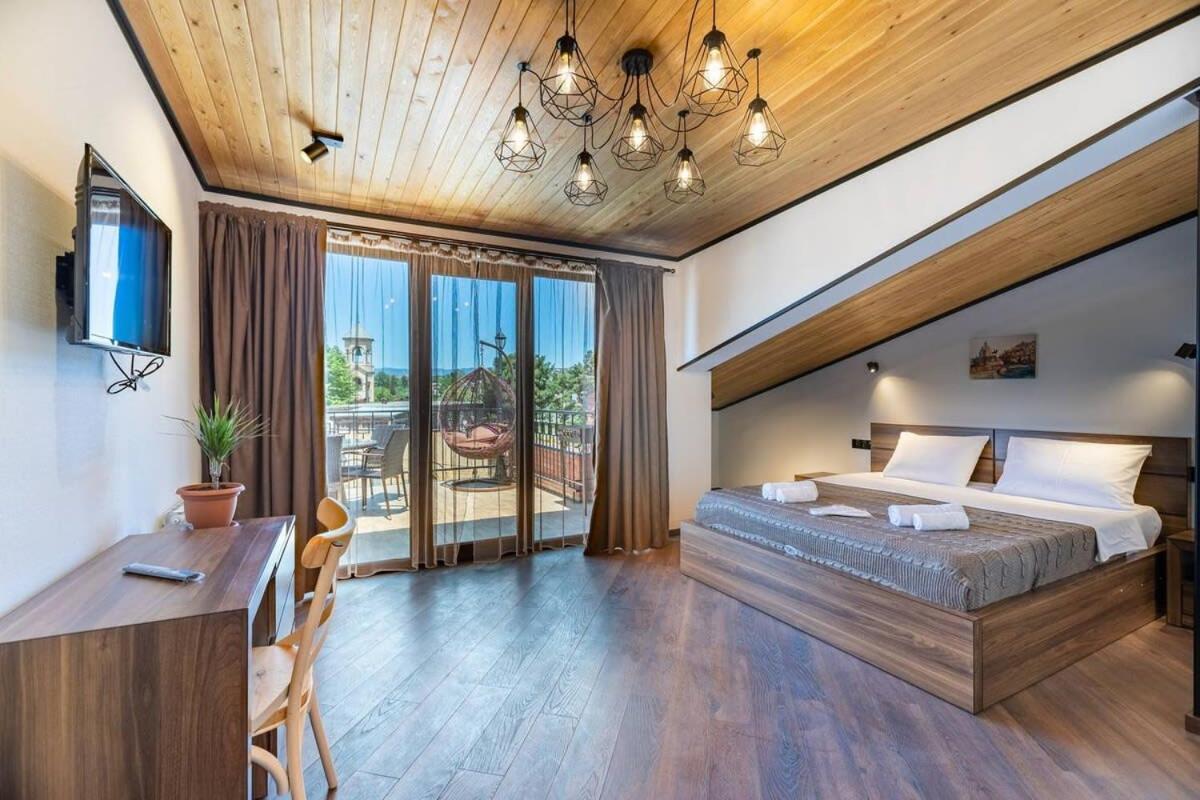3Br Apt W Huge Terrace & Magnificent Views Tbilisi Exteriér fotografie