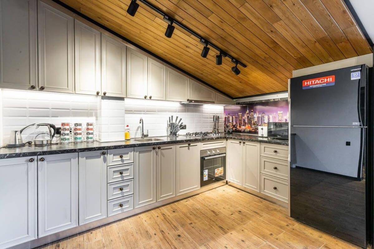 3Br Apt W Huge Terrace & Magnificent Views Tbilisi Exteriér fotografie
